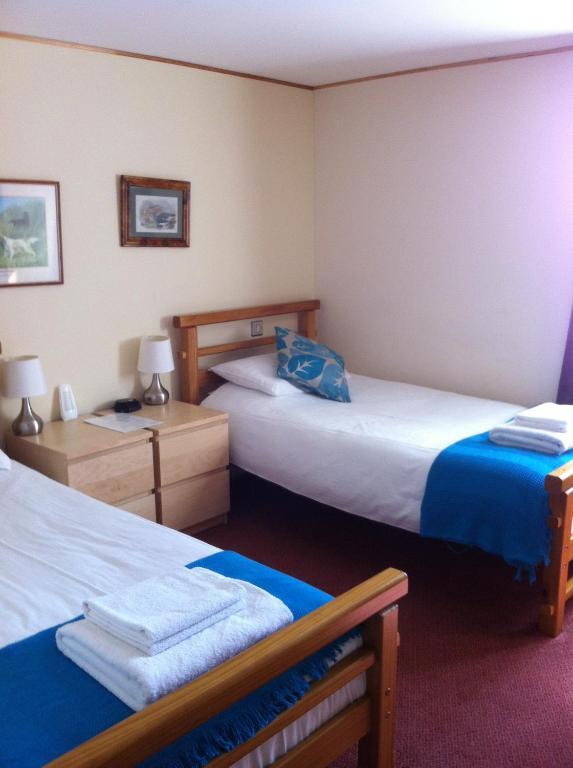 Bed and Breakfast The Leaking Well Dunhampton Номер фото